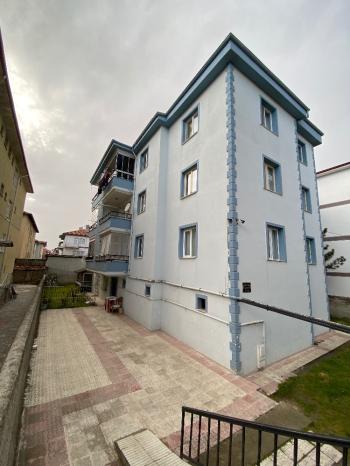GÜVENAY - ÇORUM GÜLABİBEY MAH. GÖĞÜS HASTANE CİVARI 3+1 FIRSAT DAİRE