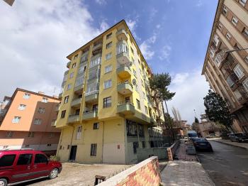GÜVENAY - ÇORUM YAVRUTURNA CENGİZ TOPEL CADDESİ ÜZERİ 3+1 SATILIK DAİRE