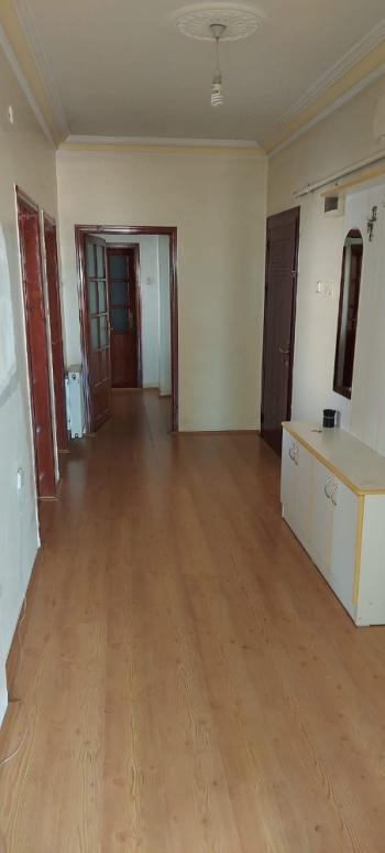 GÜVENAY - ÇORUM YAVRUTURNA CENGİZ TOPEL CADDESİ ÜZERİ 3+1 SATILIK DAİRE