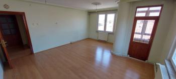 GÜVENAY - ÇORUM YAVRUTURNA CENGİZ TOPEL CADDESİ ÜZERİ 3+1 SATILIK DAİRE