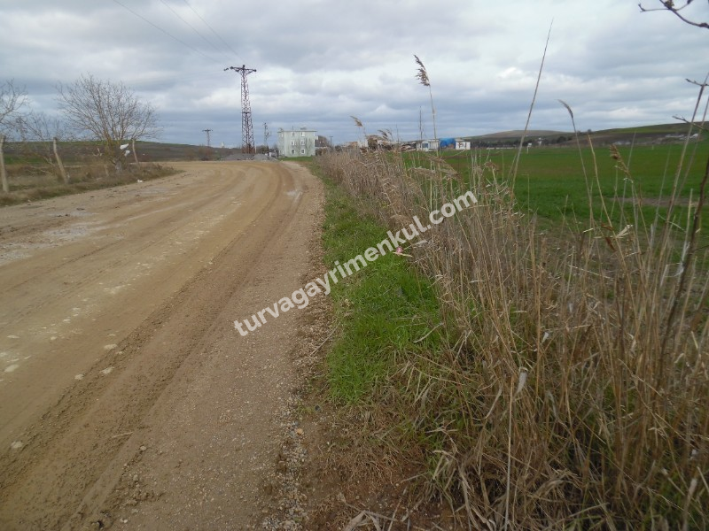 DEĞİRMENKÖYDE YATIRIMLIK 5700 M2 TARLA