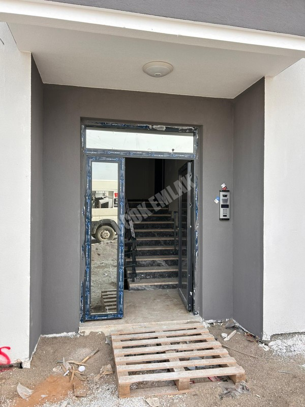 AFYON ÜÇOK EMLAKTAN KANLICA MAH 2+1 80M² SIFIR SATILLIK DAİRE 