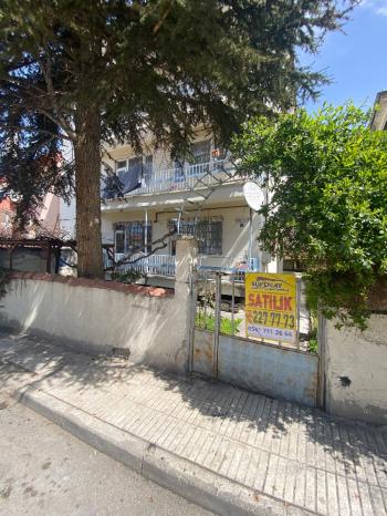 GÜVENAY - ÇORUM KALE MAHALLESİ EHLİ BEYT CAMİİ YANI 3 KATLI KOMPLE SATILIK BİNA  