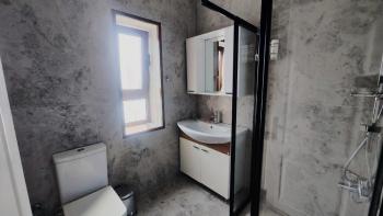 Girne Bellapais Bölgesinde Özel Havuzlu ve Peyzajlı Satılık 4+1 Villa