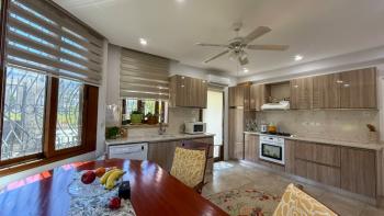 Girne Bellapais Bölgesinde Özel Havuzlu ve Peyzajlı Satılık 4+1 Villa