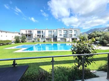 KKTC Girne Alsancak'ta Merit'lere Yakın Site İçerisinde Satılık 1+1 Daire