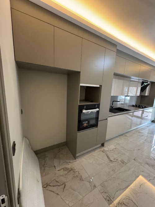 Kemerburgaz Satılık 3+1 Müstakil Bahçeli Lüks Daire | Havuzlu & Güvenlikli