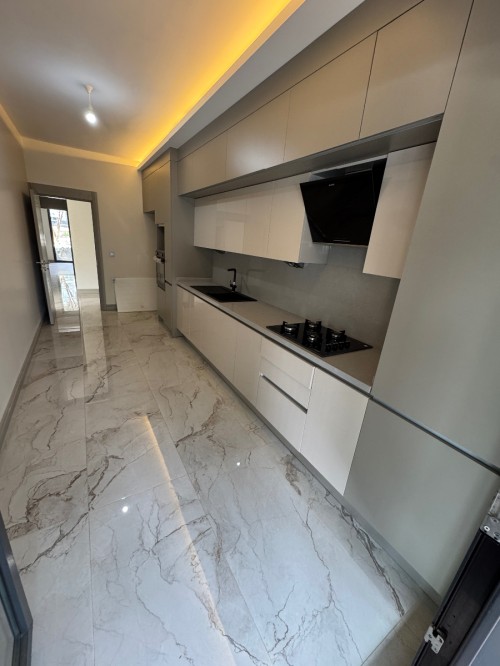 Kemerburgaz Satılık 3+1 Müstakil Bahçeli Lüks Daire | Havuzlu & Güvenlikli