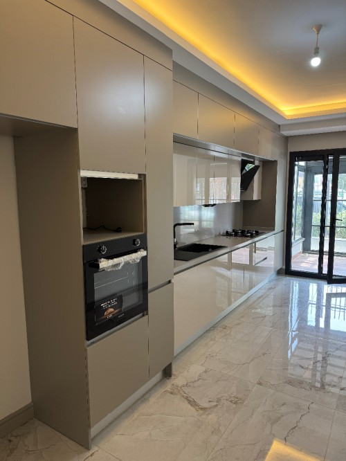 Kemerburgaz Satılık 3+1 Müstakil Bahçeli Lüks Daire | Havuzlu & Güvenlikli