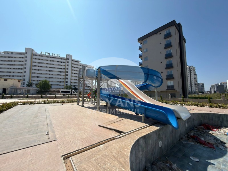 ALYANS'TAN DENİZ MANZARALI SİTE İÇİ FULL SOSYAL ALANLI LÜKS 1+1