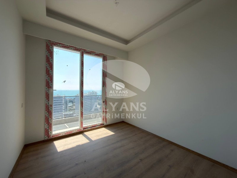 ALYANS'TAN DENİZ MANZARALI SİTE İÇİ FULL SOSYAL ALANLI LÜKS 1+1