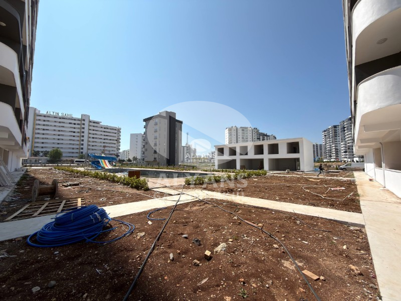 ALYANS'TAN DENİZ MANZARALI SİTE İÇİ FULL SOSYAL ALANLI LÜKS 1+1