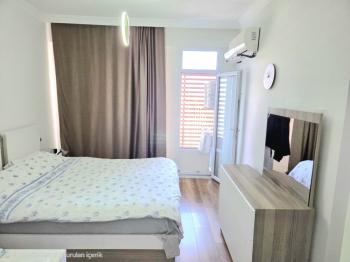 KKTC Girne Merkezde Site İçerisinde Kapanmaz Deniz Manzaralı Satılık 3+1 Türk Malı Daire