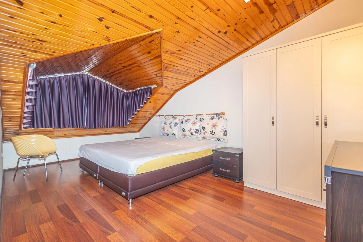 Center 3+1 Duplex Sea View Apartment
