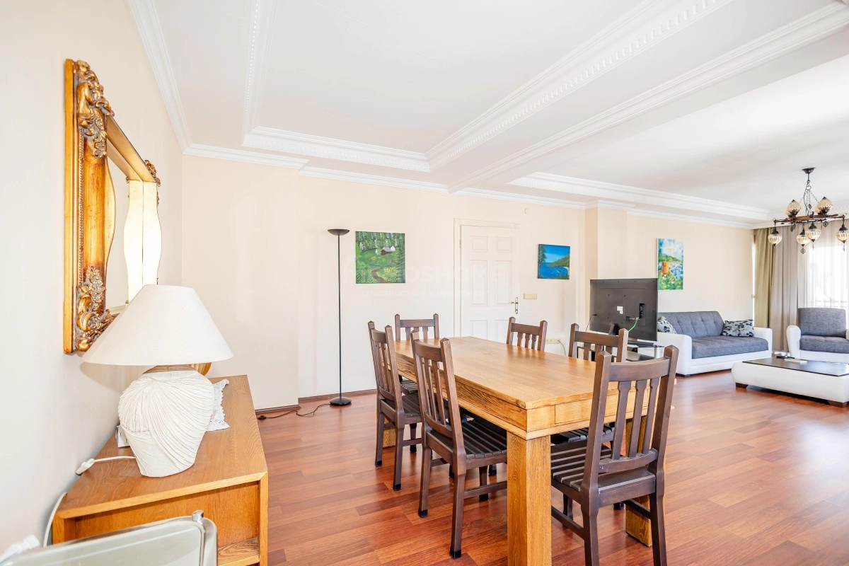 Center 3+1 Duplex Sea View Apartment