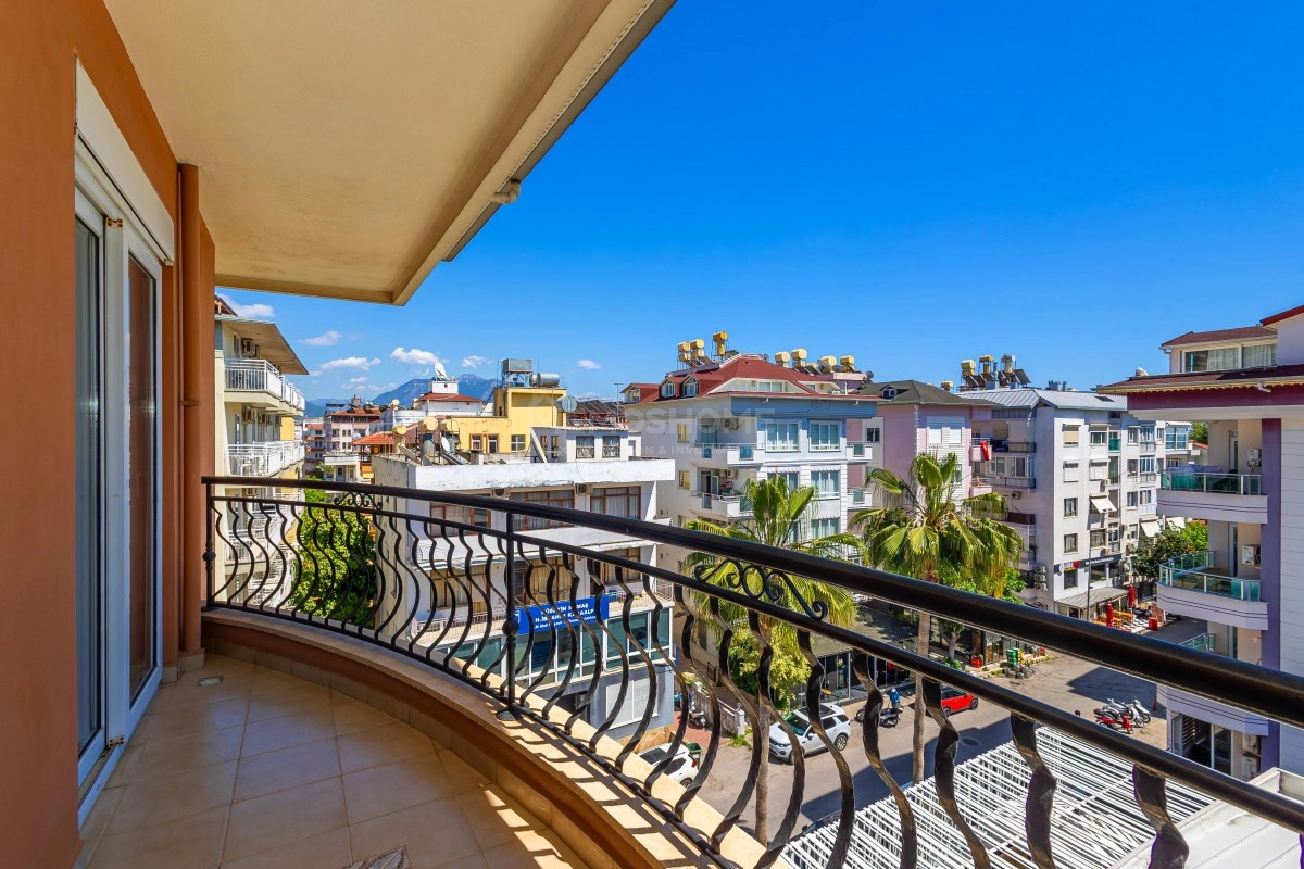 Center 3+1 Duplex Sea View Apartment