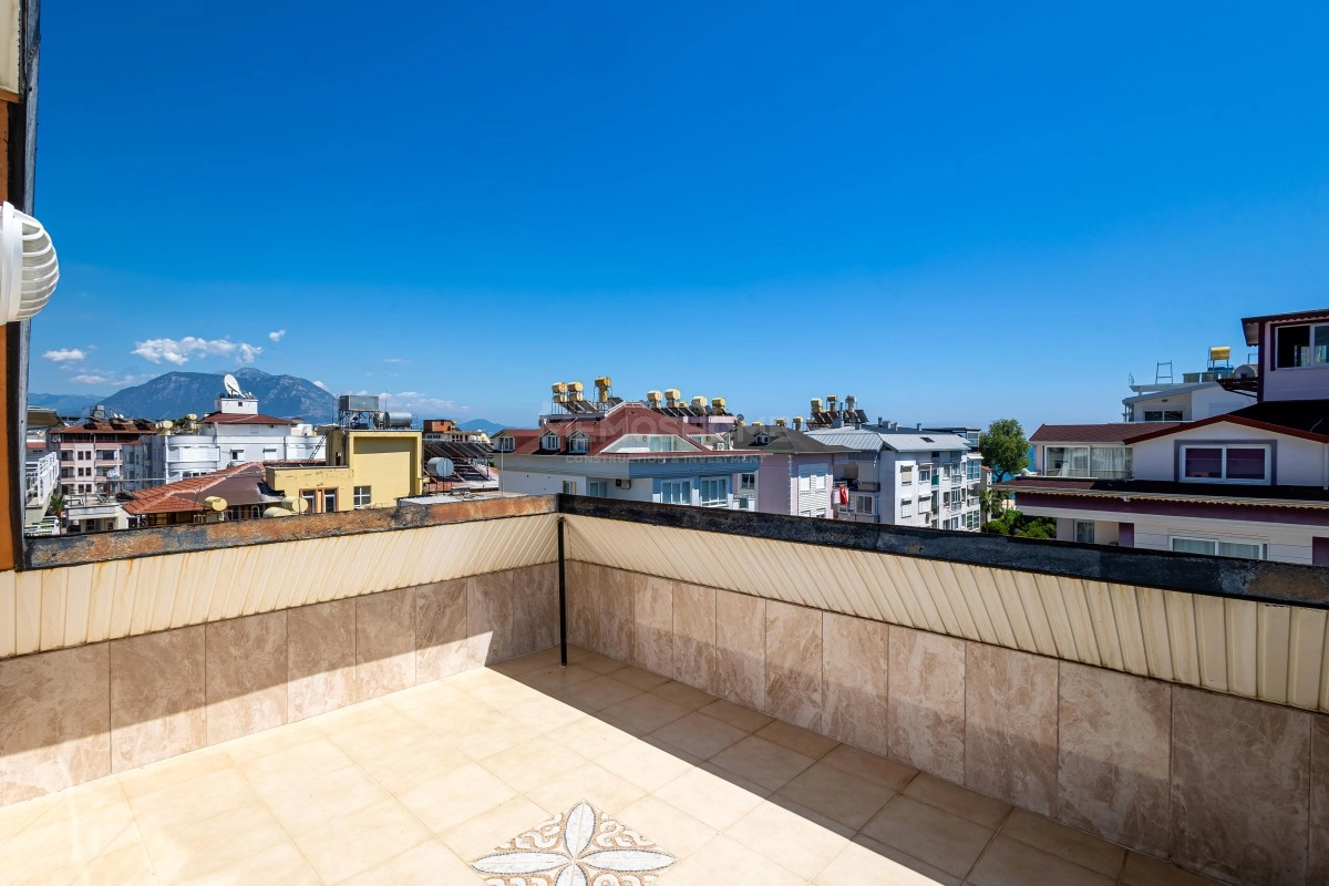 Center 3+1 Duplex Sea View Apartment