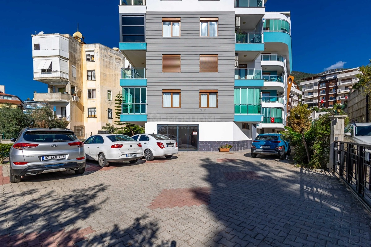 Hasbahçe 3+1 Geniş Satılık Daire
