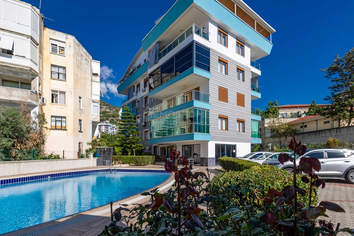 Hasbahçe 3+1 Geniş Satılık Daire
