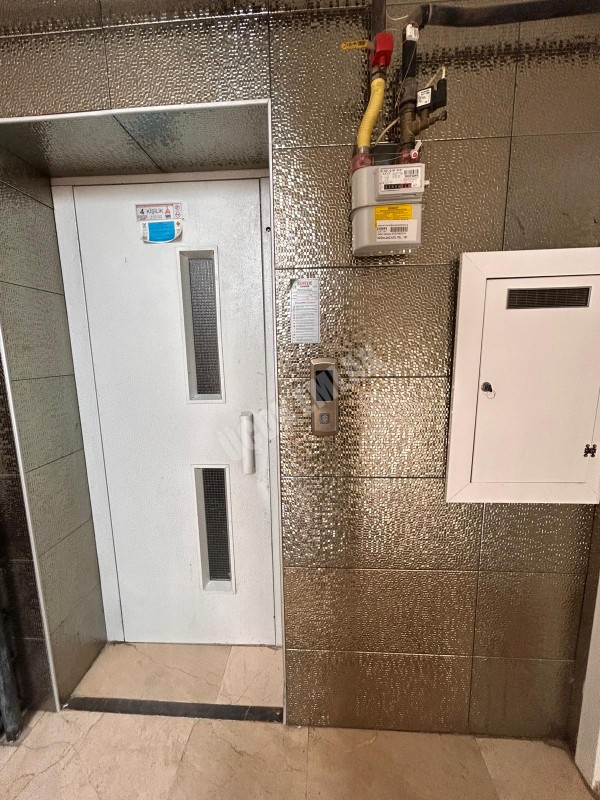 AFYON ÜÇOK EMLAKTAN ZAFER MAH  3+1 120M² TEMİZ BAKIMLI KİRALIK  DAİRE 