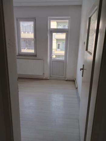 GÜVENAY - ÇORUM GÜLABİBEY MAH. GÜLÜM DÜĞÜN SALONU CİVARI 2+1 KİRALIK DAİRE 