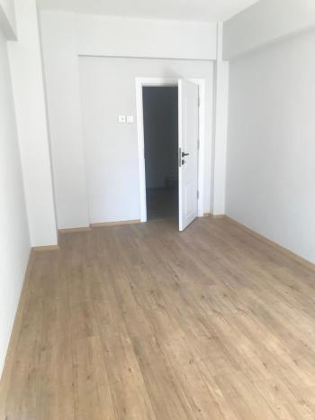 GÜVENAY - ÇORUM GAZİ CAD. MEYDAN YANINDA 3+1 KİRALIK DAİRE