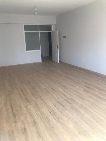 GÜVENAY - ÇORUM GAZİ CAD. MEYDAN YANINDA 3+1 KİRALIK DAİRE