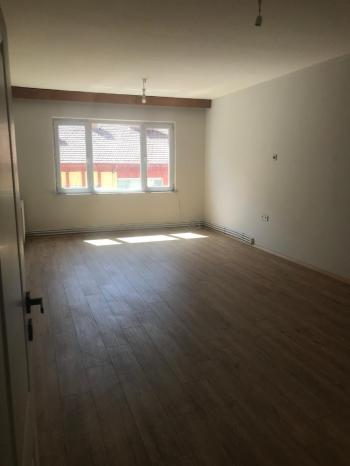 GÜVENAY - ÇORUM GAZİ CAD. MEYDAN YANINDA 3+1 KİRALIK DAİRE