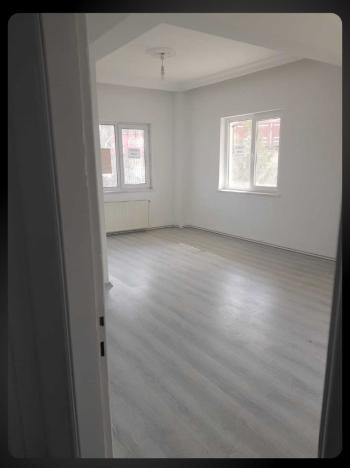GÜVENAY - ÇORUM BAHABEY CAD. İPEK TAKSİ İLERİSİ CADDE ÜZERİ 3+1 SATILIK DAİRE