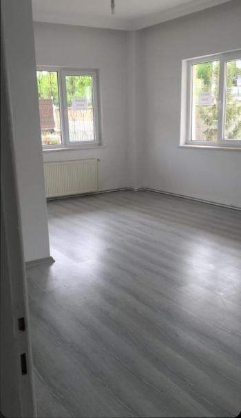 GÜVENAY - ÇORUM BAHABEY CAD. İPEK TAKSİ İLERİSİ CADDE ÜZERİ 3+1 SATILIK DAİRE
