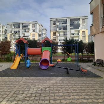 4 MEVSİM EVLERİNDE BAHÇE KATI 2+1 SATILIK DAİRE