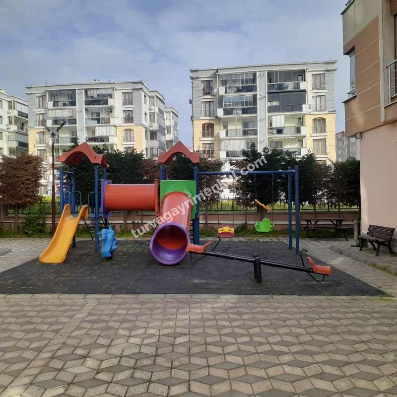 4 MEVSİM EVLERİNDE BAHÇE KATI 2+1 SATILIK DAİRE