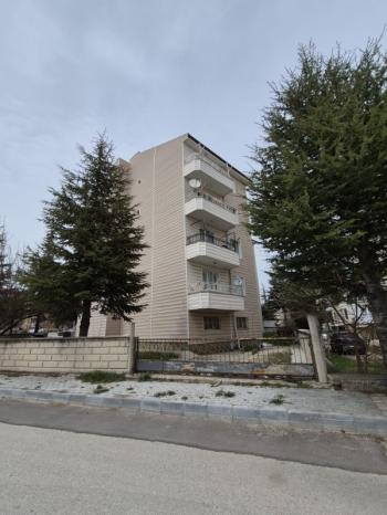 AFYON ÜÇOK EMLAKTAN MAREŞAL F ÇAKMAK MAH TEMİZ BAKIMLI 2+1 90M² KİRALIK DAİRE 