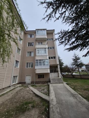 AFYON ÜÇOK EMLAKTAN MAREŞAL F ÇAKMAK MAH TEMİZ BAKIMLI 2+1 90M² KİRALIK DAİRE 