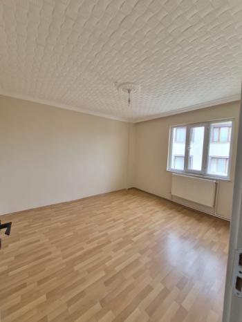 AFYON ÜÇOK EMLAKTAN MAREŞAL F ÇAKMAK MAH TEMİZ BAKIMLI 2+1 90M² KİRALIK DAİRE 