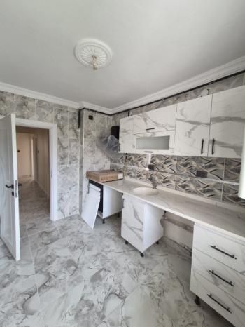 AFYON ÜÇOK EMLAKTAN MAREŞAL F ÇAKMAK MAH TEMİZ BAKIMLI 2+1 90M² KİRALIK DAİRE 