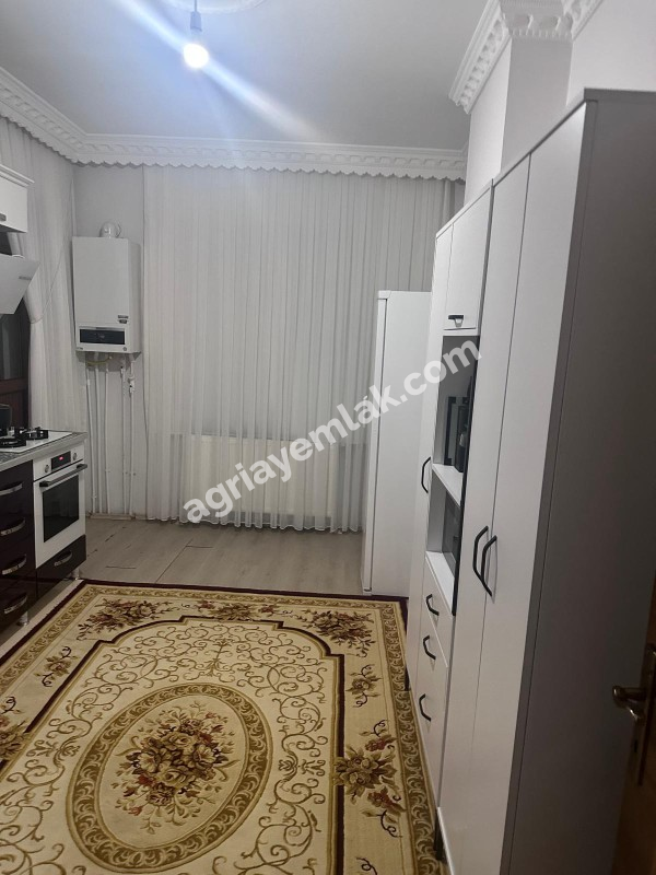 CENAS OTEL KARŞISINDA K-B.CEPHELİ 4. KAT 120M2 SATILIK 2+1 DAİRE
