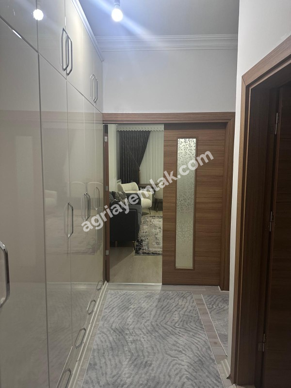 CENAS OTEL KARŞISINDA K-B.CEPHELİ 4. KAT 120M2 SATILIK 2+1 DAİRE