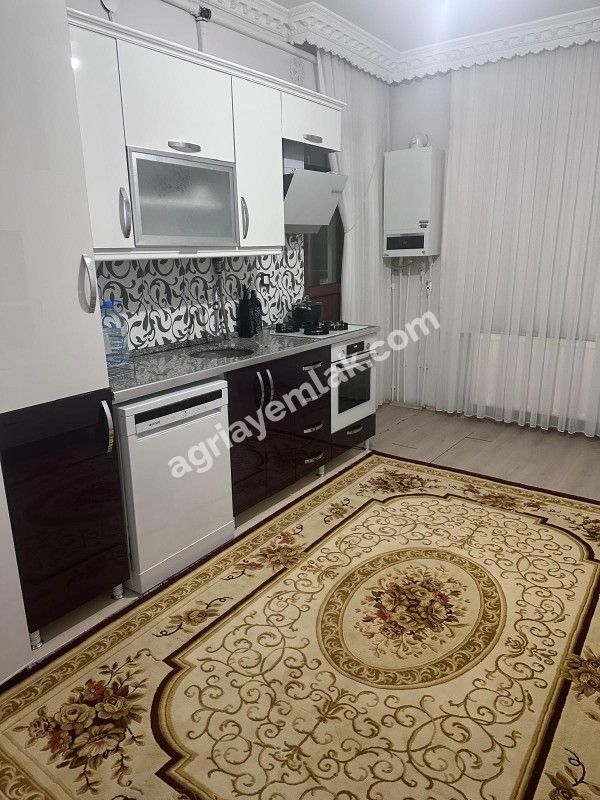CENAS OTEL KARŞISINDA K-B.CEPHELİ 4. KAT 120M2 SATILIK 2+1 DAİRE