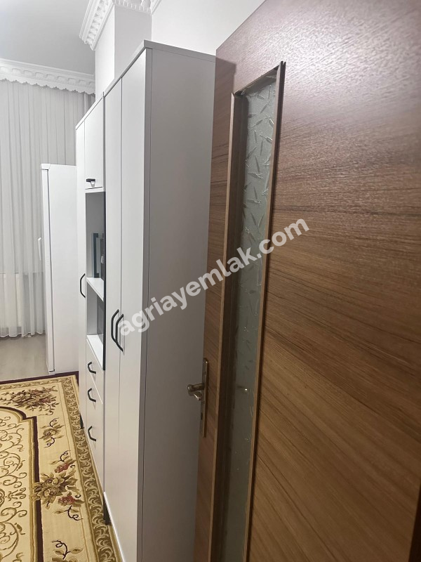CENAS OTEL KARŞISINDA K-B.CEPHELİ 4. KAT 120M2 SATILIK 2+1 DAİRE