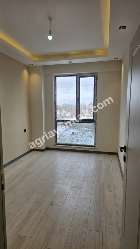 Bey sitesi ATSO karşısı Satılık 2+1 Daire (0 Yaşında, 66 M2)
