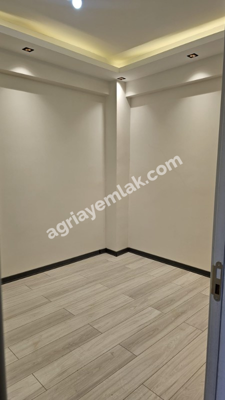 Bey sitesi ATSO karşısı Satılık 2+1 Daire (0 Yaşında, 66 M2)