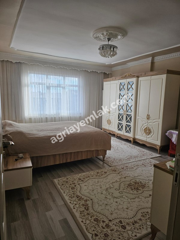 YETİŞTİRME YURDUNUN YANI 5.KAT DUBLEX 5+2+TERAS SATILIK DAİRE
