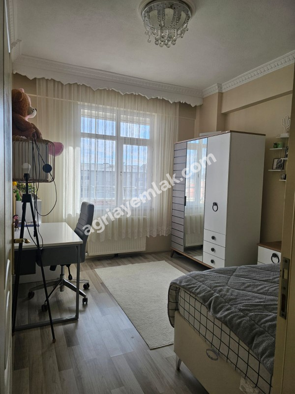 YETİŞTİRME YURDUNUN YANI 5.KAT DUBLEX 5+2+TERAS SATILIK DAİRE