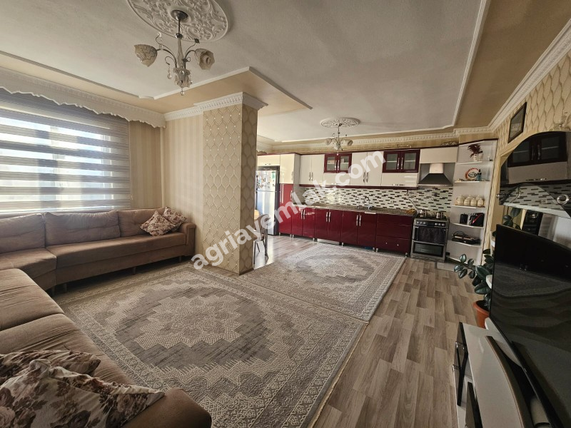 YETİŞTİRME YURDUNUN YANI 5.KAT DUBLEX 5+2+TERAS SATILIK DAİRE