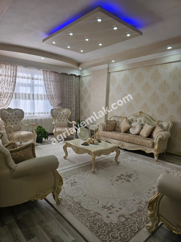 YETİŞTİRME YURDUNUN YANI 5.KAT DUBLEX 5+2+TERAS SATILIK DAİRE