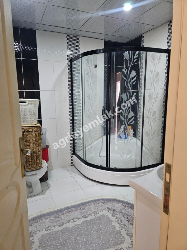 YETİŞTİRME YURDUNUN YANI 5.KAT DUBLEX 5+2+TERAS SATILIK DAİRE