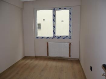 Antre Emlak'tan Kiralık Bahçelievler'de Hastane Yanı 2+1 Doğalgazlı Asansörlü Ebeveyn Banyolu Sıfır Daire