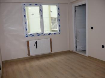 Antre Emlak'tan Kiralık Bahçelievler'de Hastane Yanı 2+1 Doğalgazlı Asansörlü Ebeveyn Banyolu Sıfır Daire