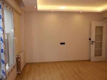 Antre Emlak'tan Kiralık Bahçelievler'de Hastane Yanı 2+1 Doğalgazlı Asansörlü Ebeveyn Banyolu Sıfır Daire